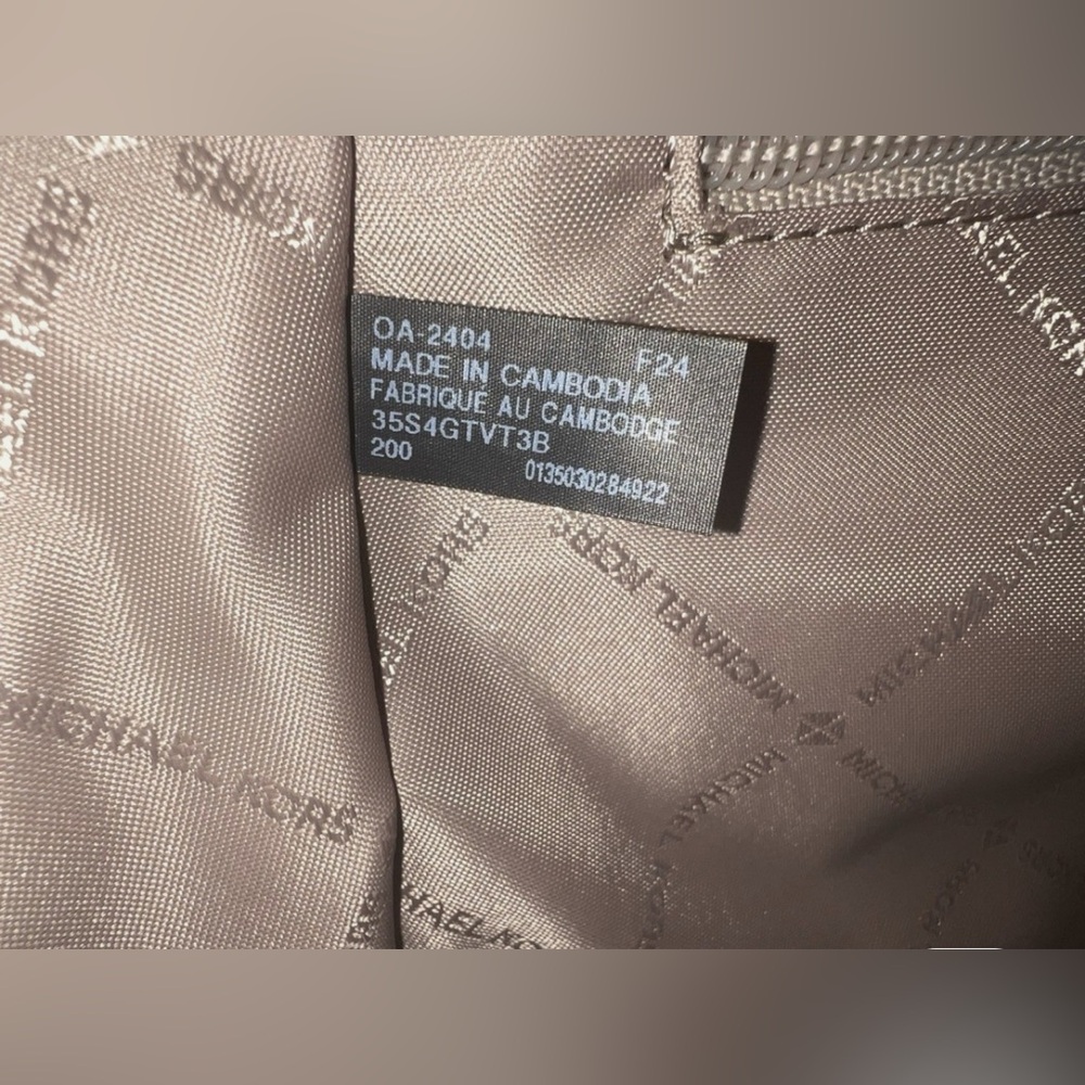 Michael Kors Brown Shoulder Bag - Picture 13 of 15